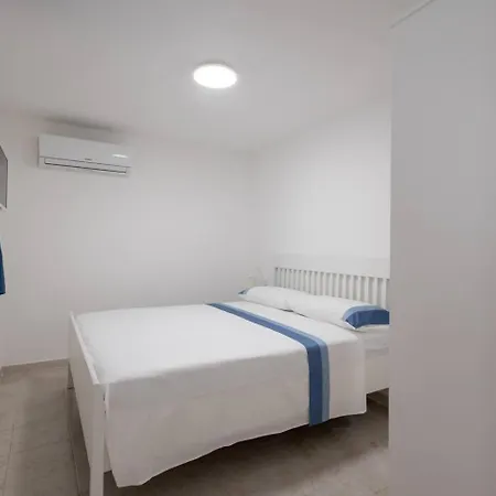 Aulona Tourist Apartment *